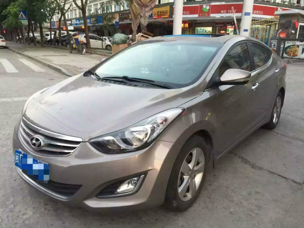 2012年上牌现代朗动