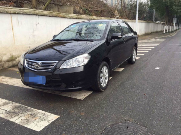 北京比亚迪g32010年上牌二手车报价_多少钱,2010年上牌的比亚迪g3出售