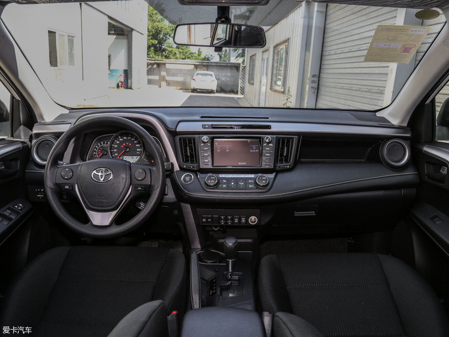 一汽丰田2016款RAV4