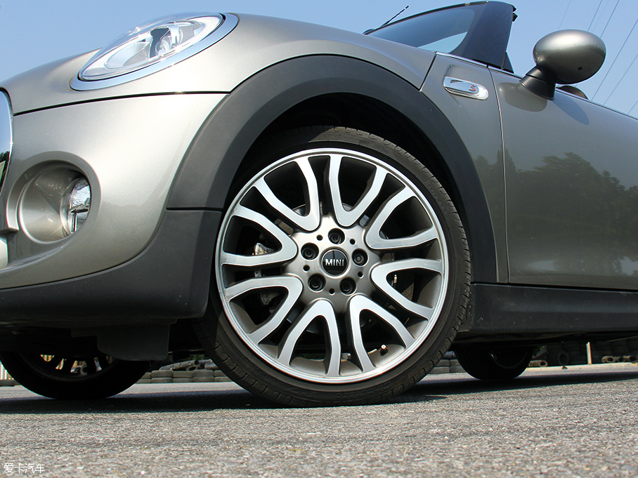 实拍MINI COOPER S CABRIO