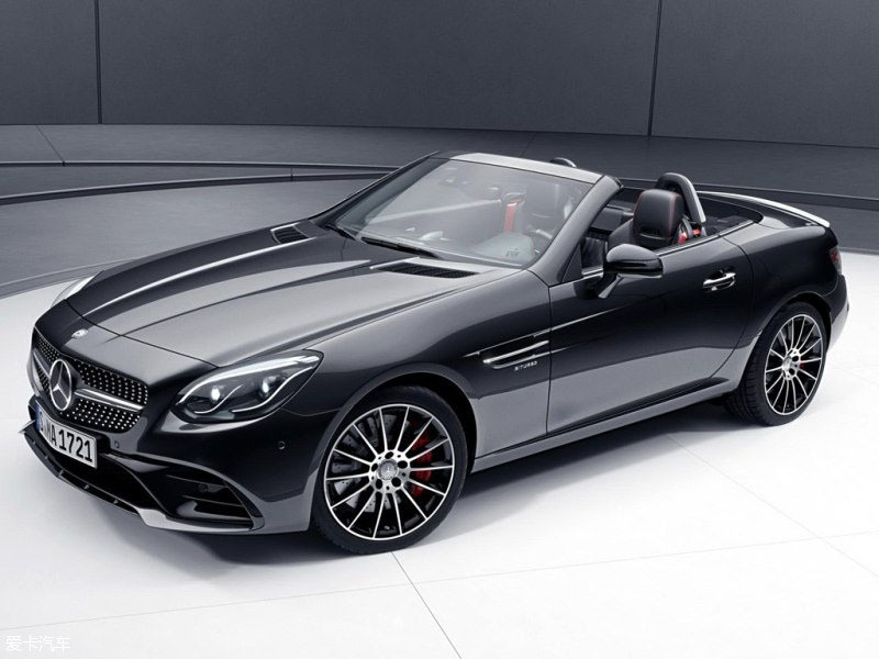 新车是在新款奔驰slc的基础上对细节有所调整,包括普通版和amg两种