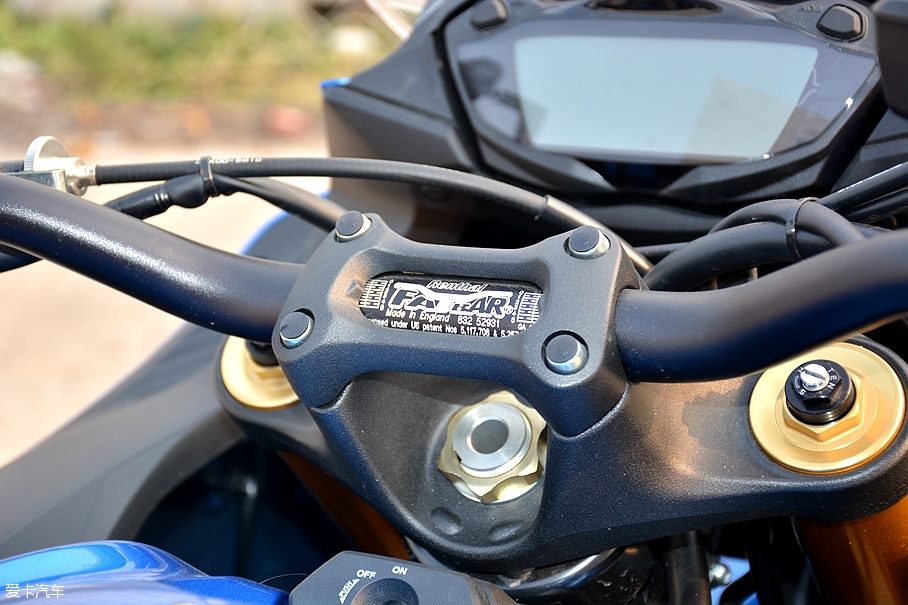 铃木GSX-S1000F;铃木旅行跑车;SUZUKI GSX-S1000F